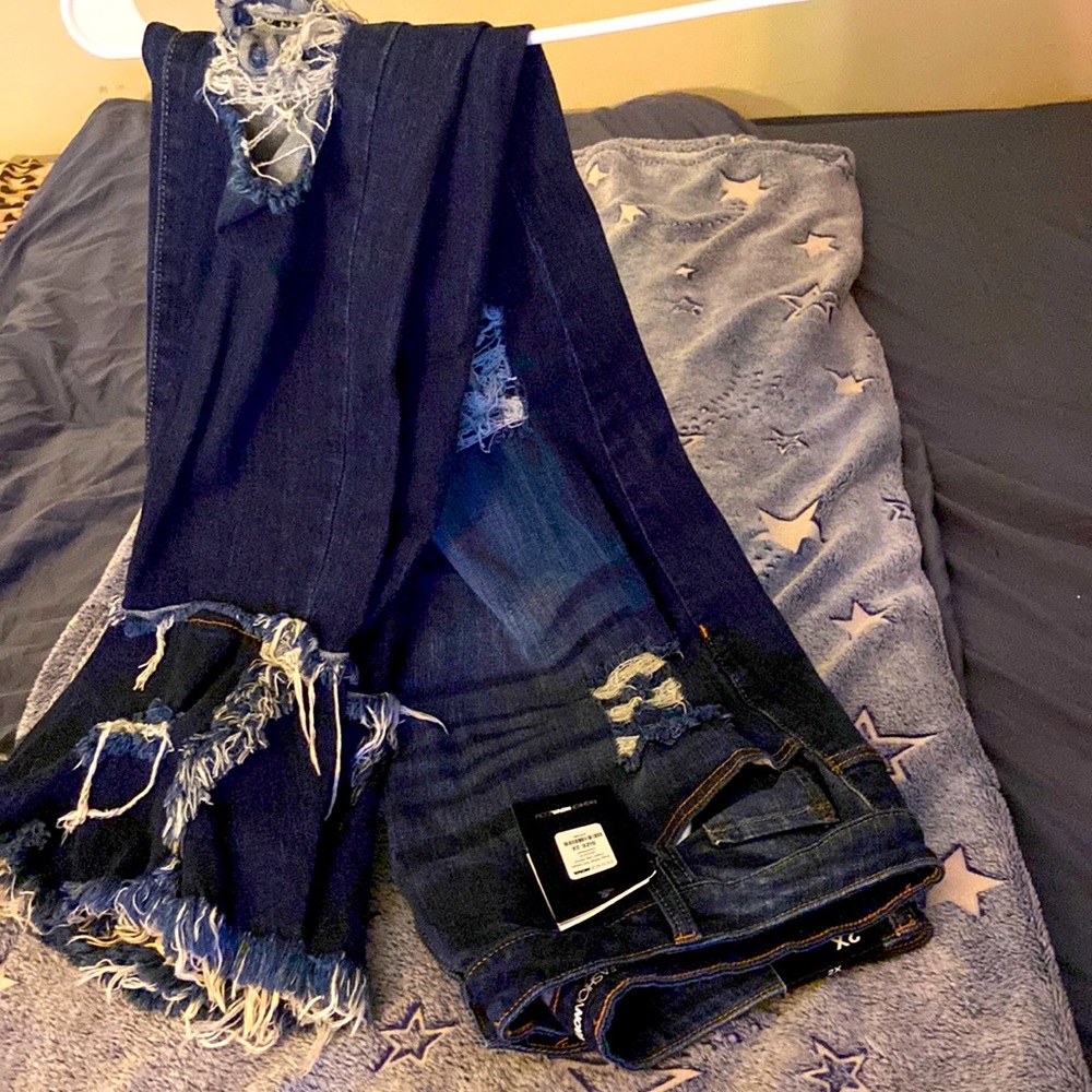 Distress flare jeans ( fashion nova) woman’s 2x